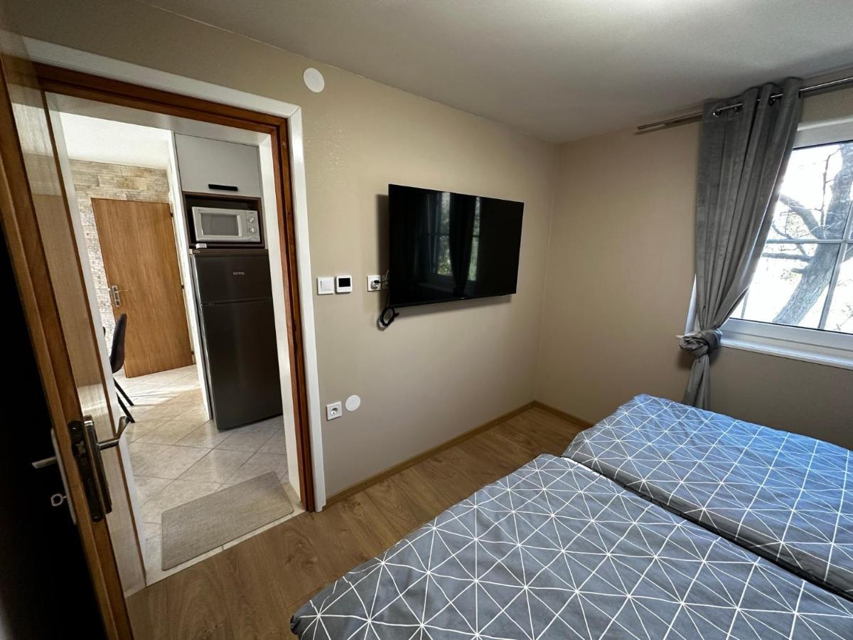 Apartman Veronika Vrsi Eksteriør billede