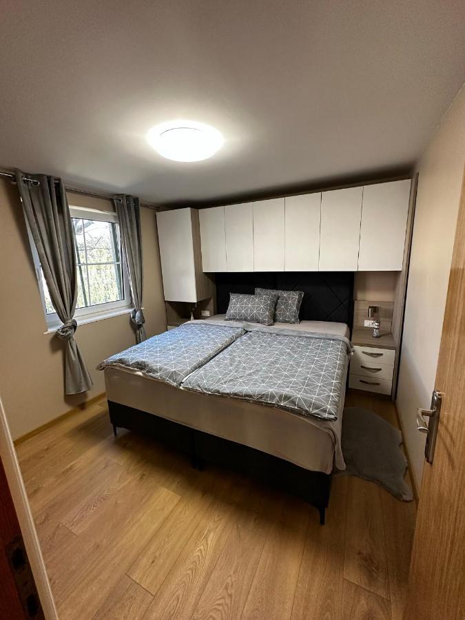 Apartman Veronika Vrsi Eksteriør billede